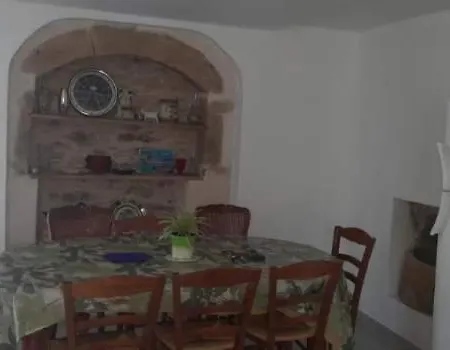 بيت للعطل De La Combe Basse